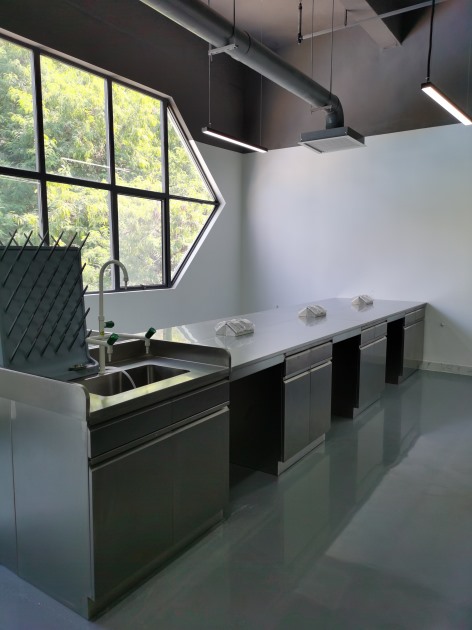 不銹鋼中央臺(tái) 實(shí)驗(yàn)室試驗(yàn)臺(tái)